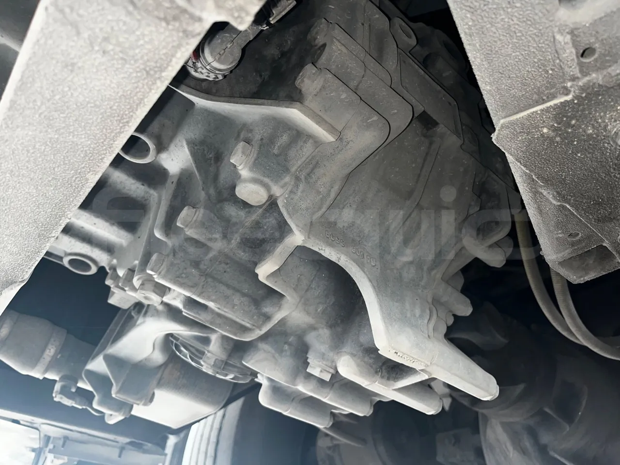 Iveco Magelys SFR2XX - Euro6 - 294kW - 12.830mt - driveshaft photo