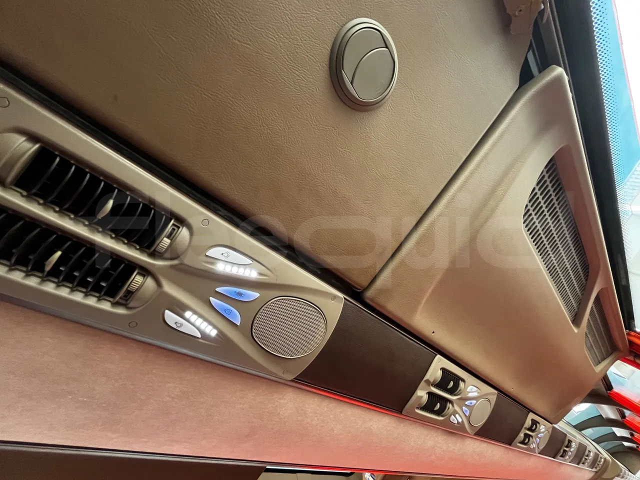 Iveco Magelys SFR2XX - Euro6 - 294kW - 12.830mt - folding seat photo