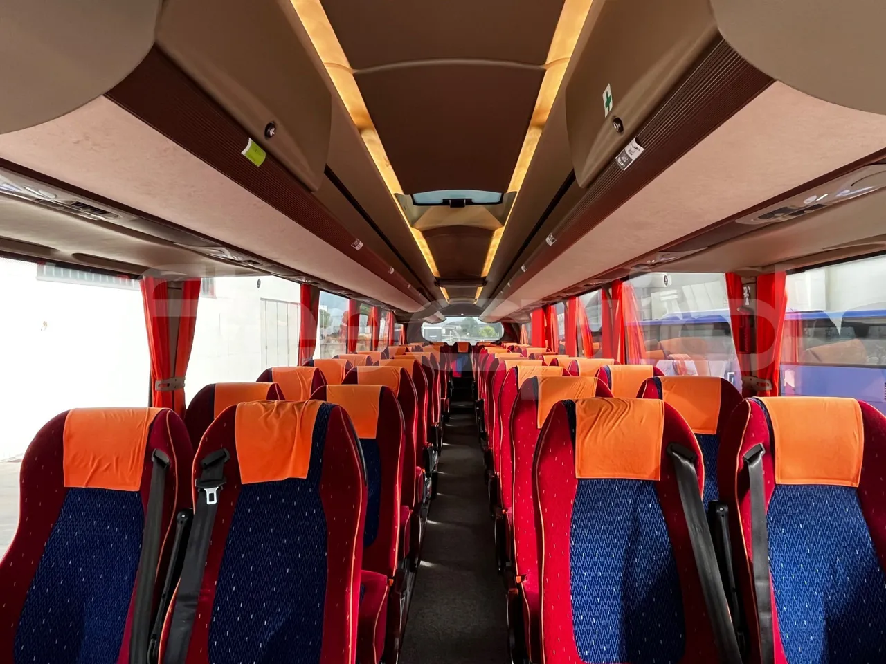 Iveco Magelys SFR2XX - Euro6 - 294kW - 12.830mt - interior reverse seats driver height