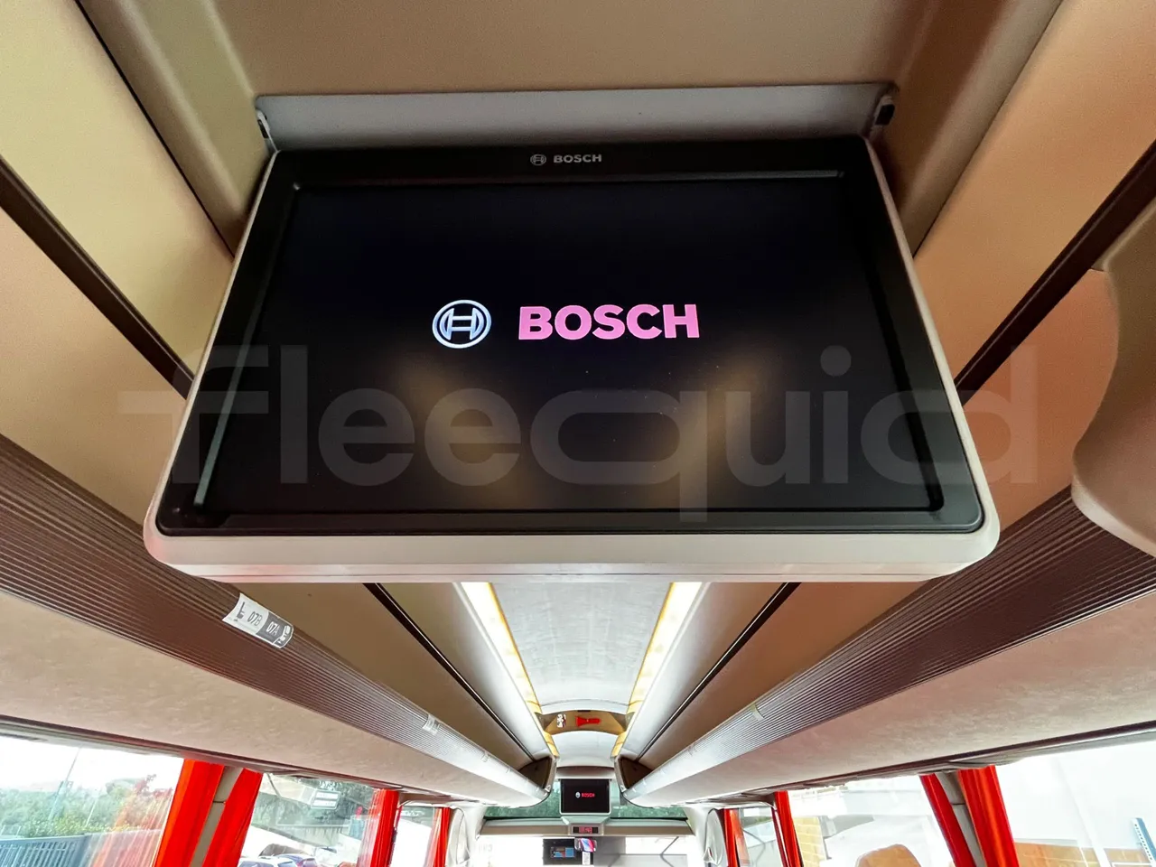 Iveco Magelys SFR2XX - Euro6 - 294kW - 12.830mt - monitor detail photo