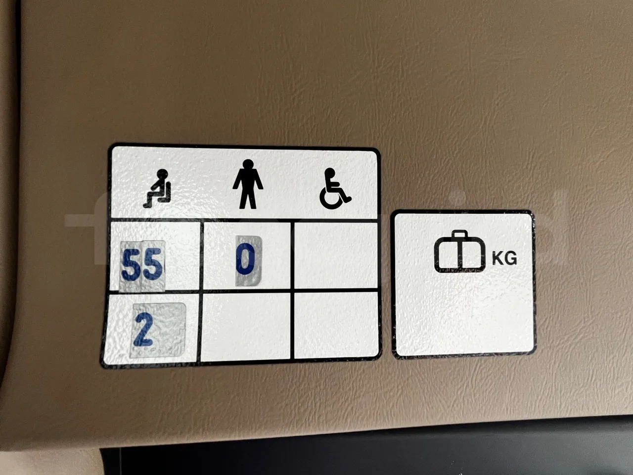 Iveco Magelys SFR2XX - Euro6 - 294kW - 12.830mt - seat plate photo