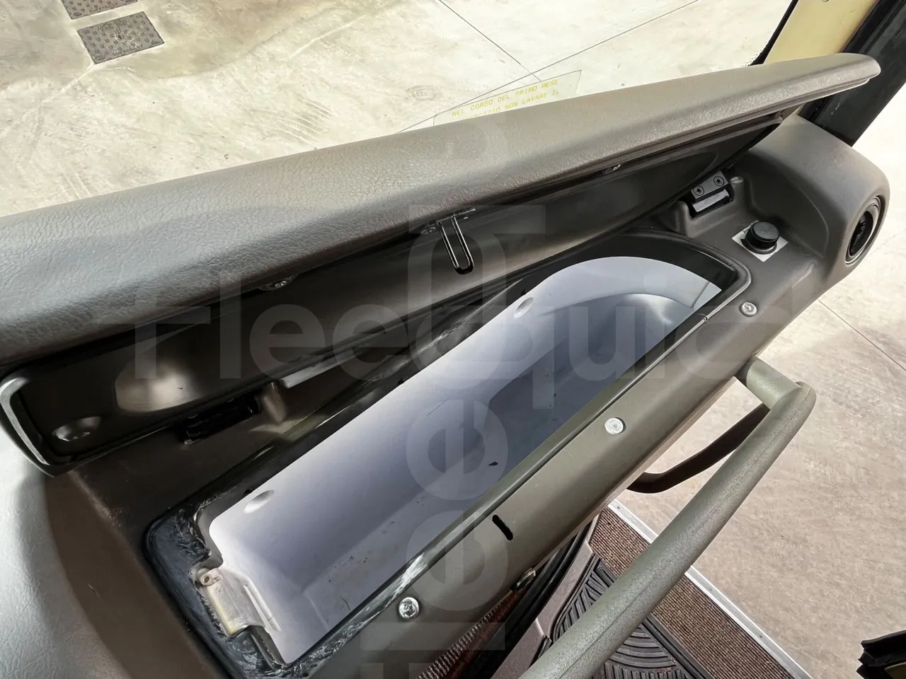 Iveco Magelys SFR2XX - Euro6 - 294kW - 12.830mt - turntable internal (18m)