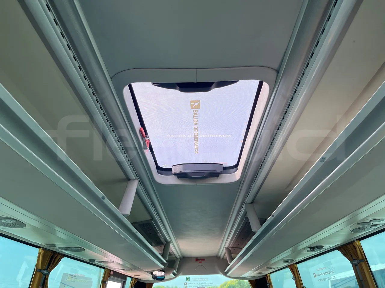 Man STC1 STC1 -EUR5-176kW -9.460m - roof hatch 1