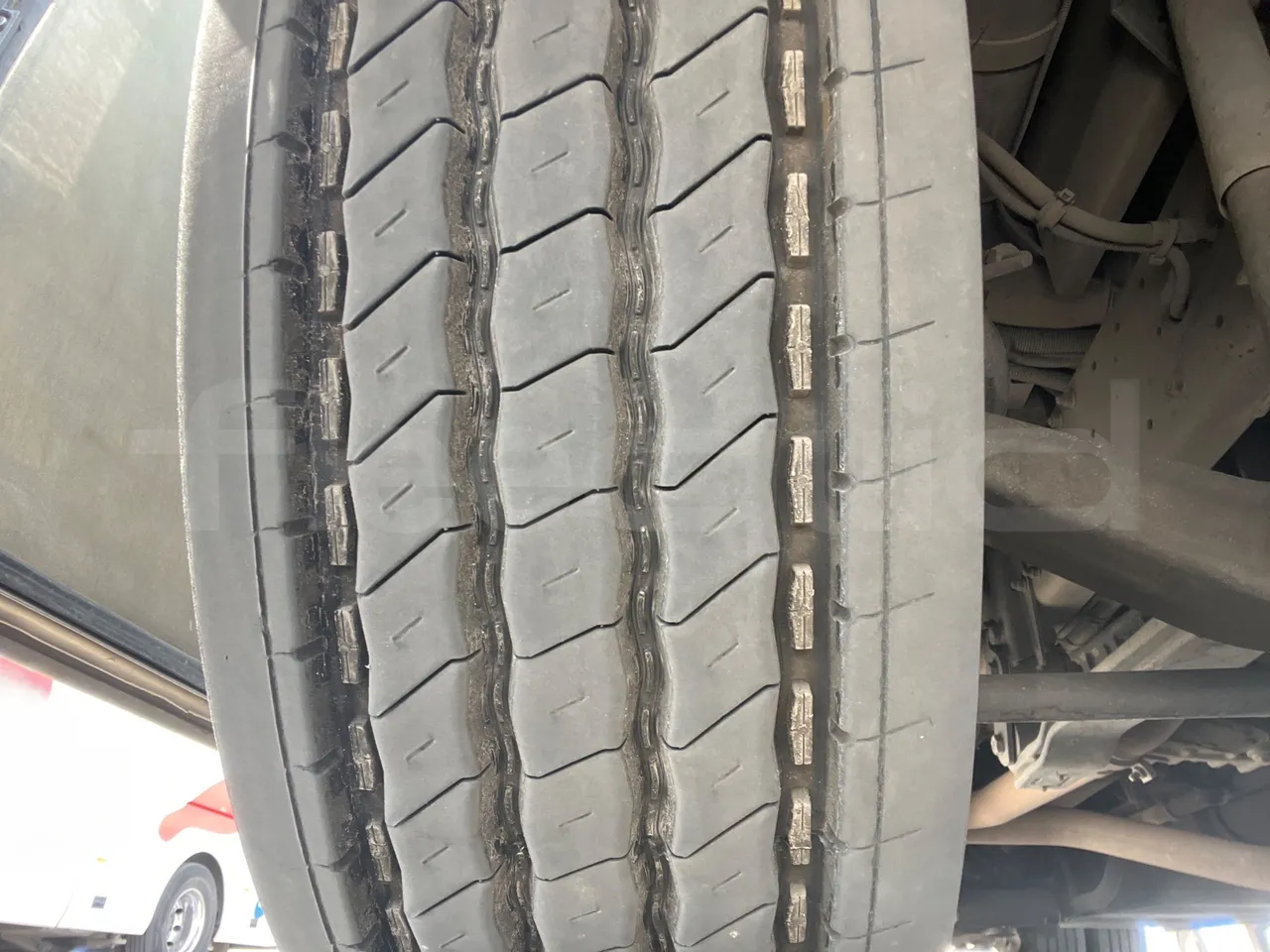 Man STC1 STC1 -EUR5-176kW -9.460m - tread condition front tires right