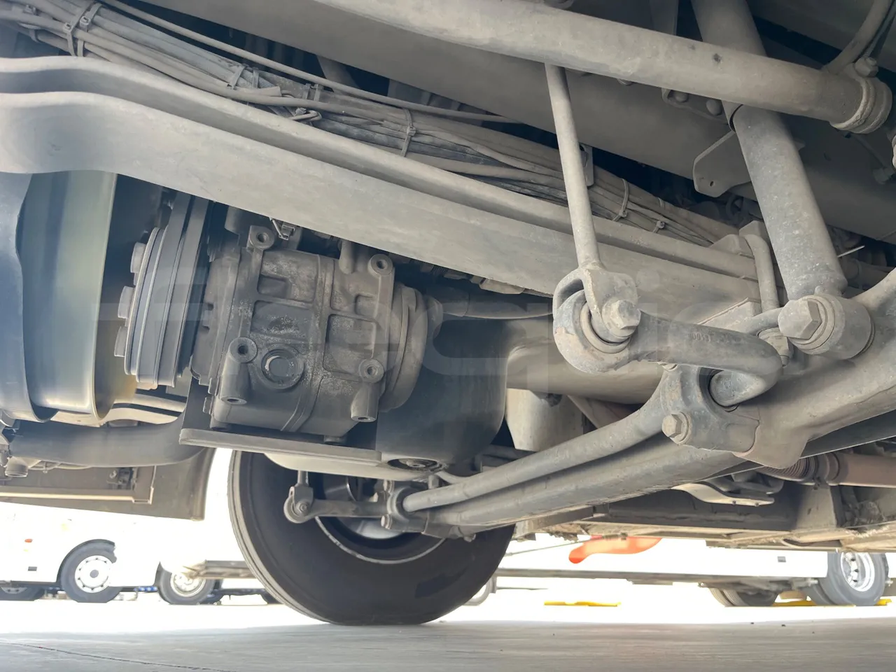 Man STC1 STC1 -EUR5-176kW -9.460m - front axle right side