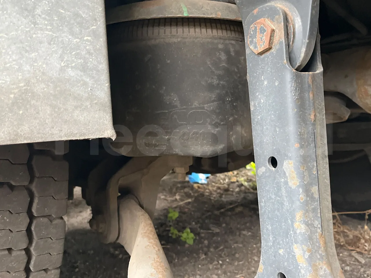 Iveco Magirus A260S/80 - Euro3 - 218kW - 9.450mt - axel 2 air springs 1 right