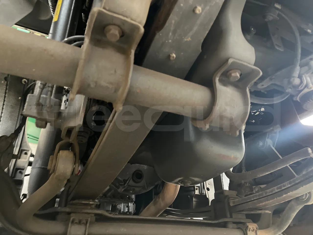 Iveco Magirus A260S/80 - Euro3 - 218kW - 9.450mt - front air springs right