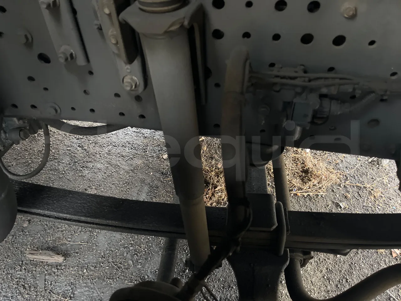 Iveco Magirus A260S/80 - Euro3 - 218kW - 9.450mt - front shock absorbers right