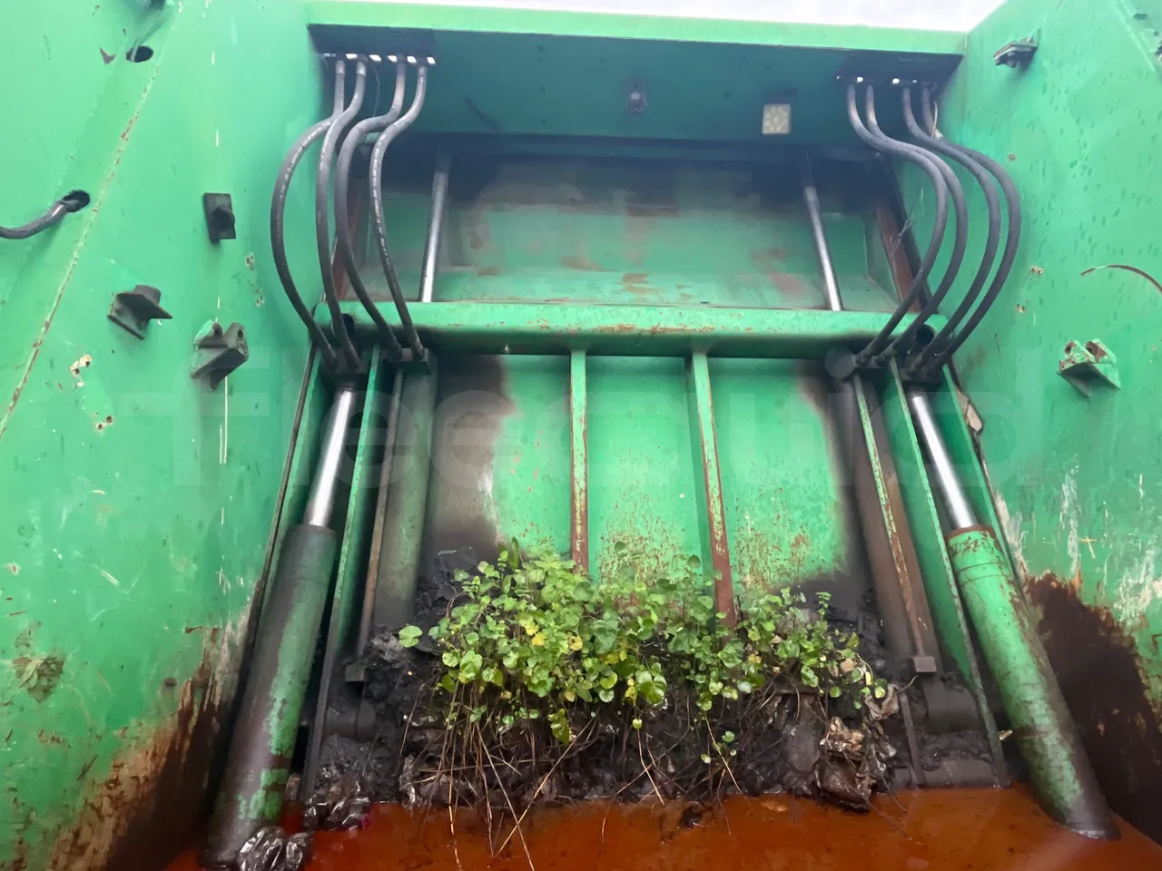 Iveco Magirus A260S/80 - Euro3 - 218kW - 9.450mt - internal frame rust check