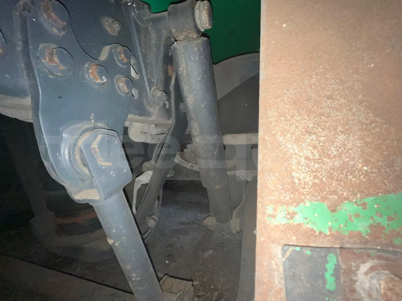 Iveco Magirus A260S/80 - Euro3 - 218kW - 9.450mt - axle 3 air springs 1 right