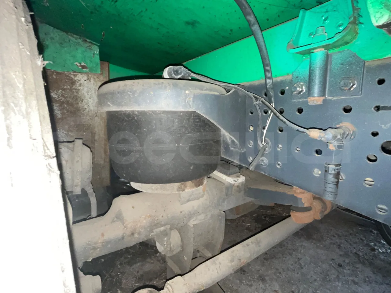 Iveco Magirus A260S/80 - Euro3 - 218kW - 9.450mt - axel 3 shock absorbers 1 right