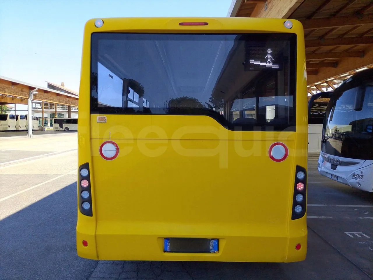 Iveco Indcar WGIVMY11 MOBI SCUOLABUS - EUR6 - 100Kw - 8,592m - rear hatch closed
