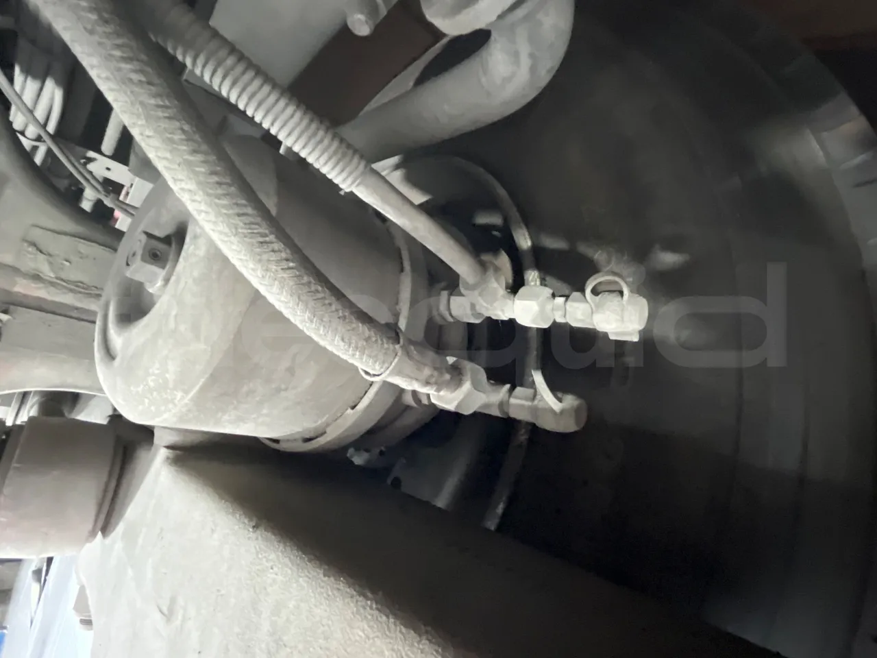 Irisbus 397E.12 397E.12.35-M/ Euro2 - 254 Kw - 12.000 Mt - axle 2 caliper brakes right