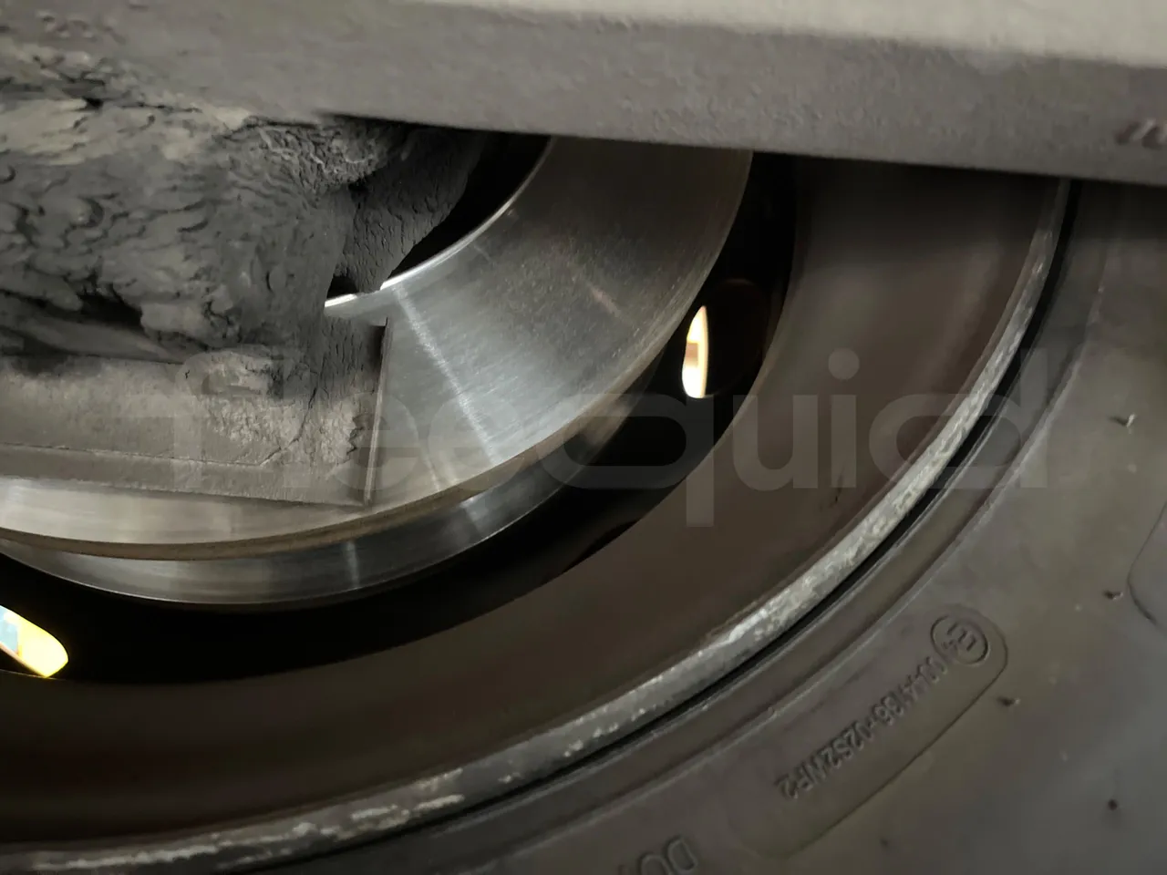 Irisbus 397E.12 397E.12.35-M/ Euro2 - 254 Kw - 12.000 Mt - front discs right