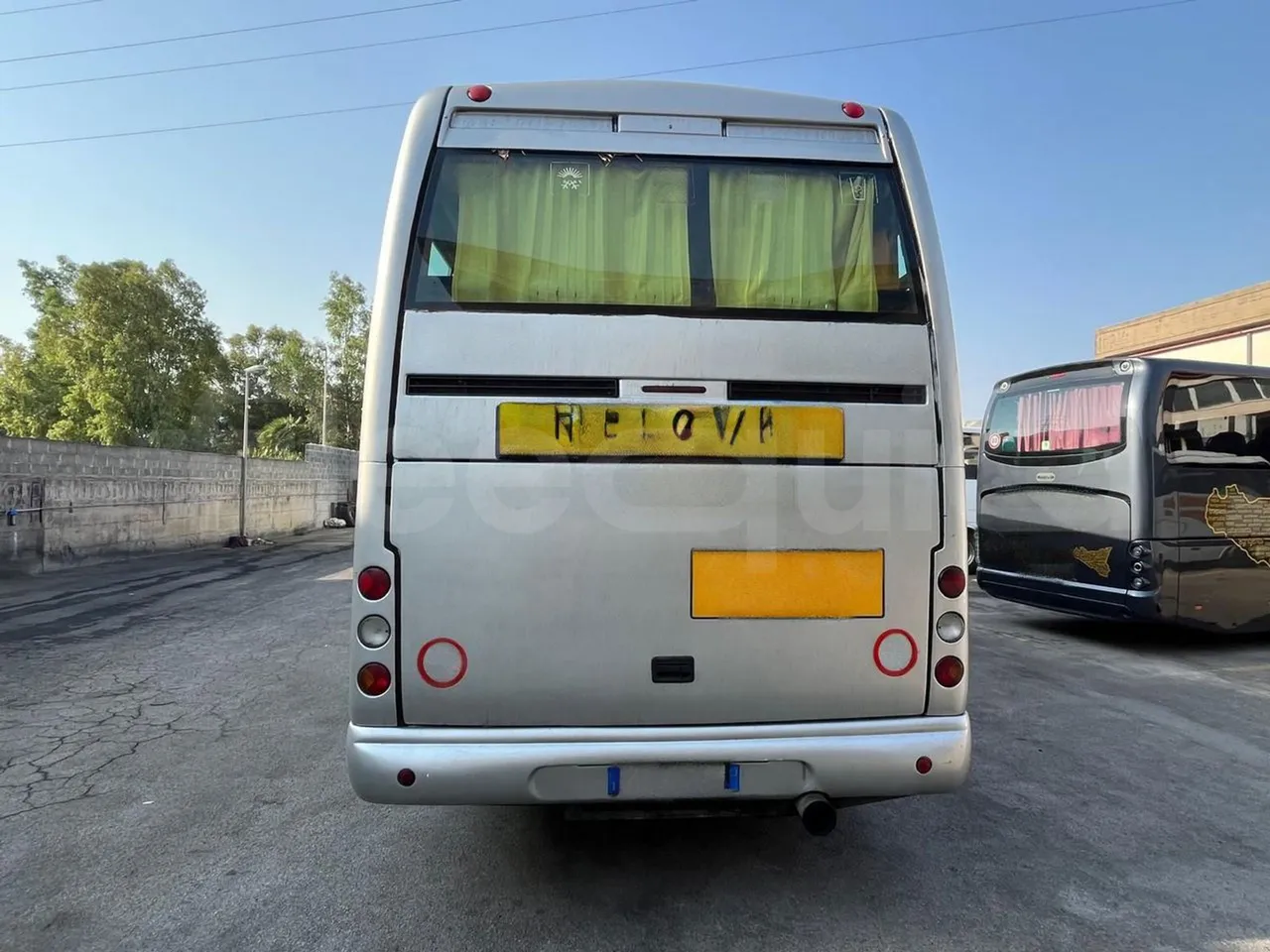 Irisbus 397E.12 397E.12.35-M/ Euro2 - 254 Kw - 12.000 Mt - rear hatch closed