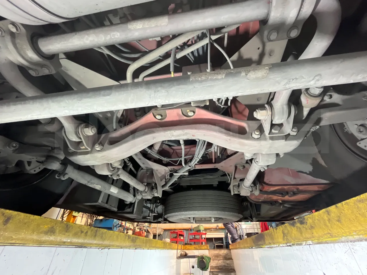 Irisbus 397E.12 397E.12.35-M/ Euro2 - 254 Kw - 12.000 Mt - front axle central