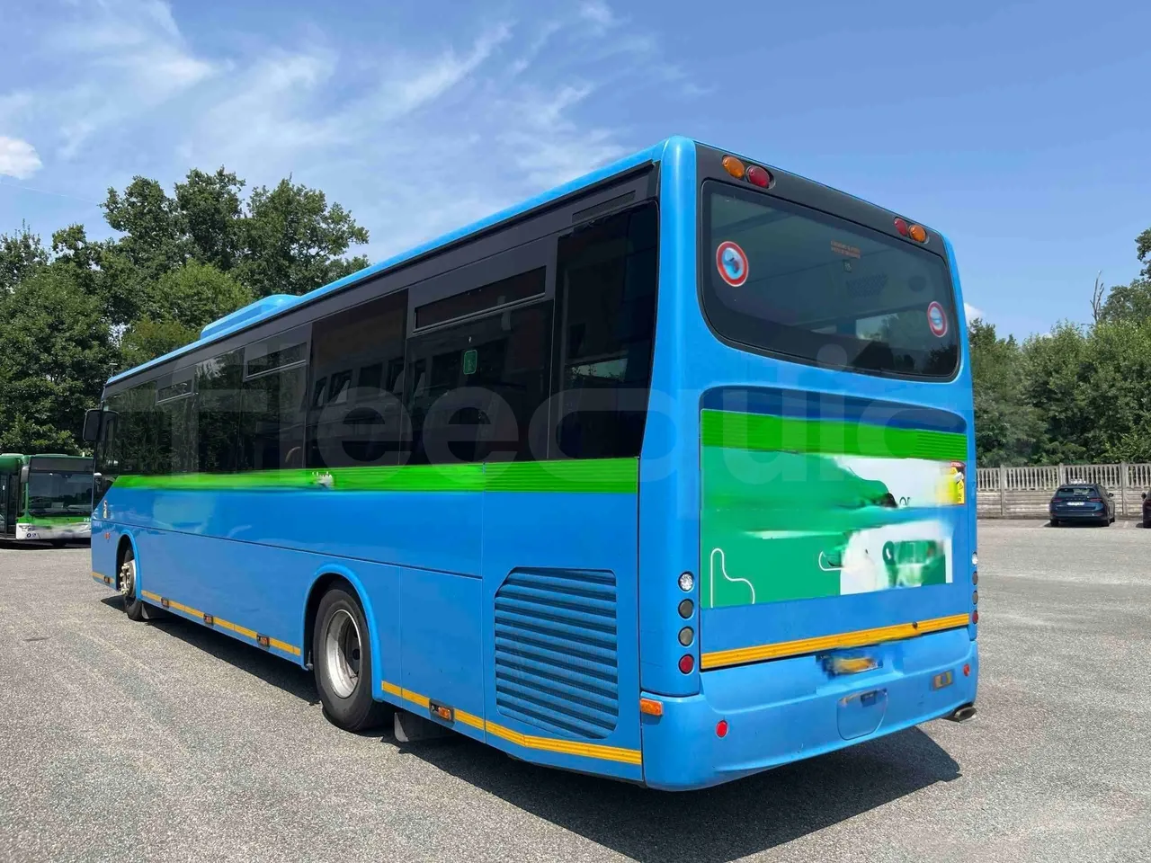 Iveco Crossway - 3/4 Rear Left Side