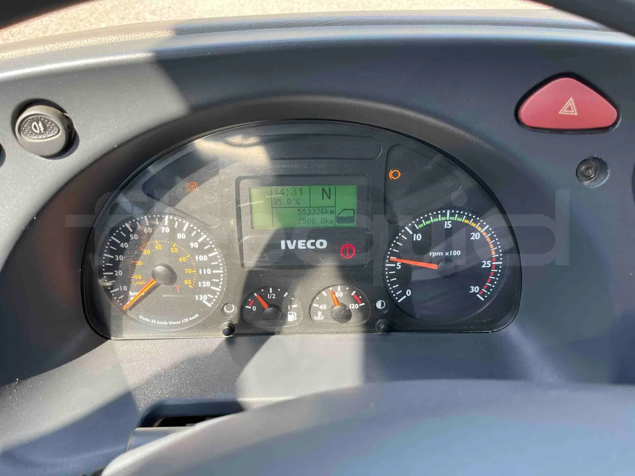 Iveco Crossway - Dashboard Engine On