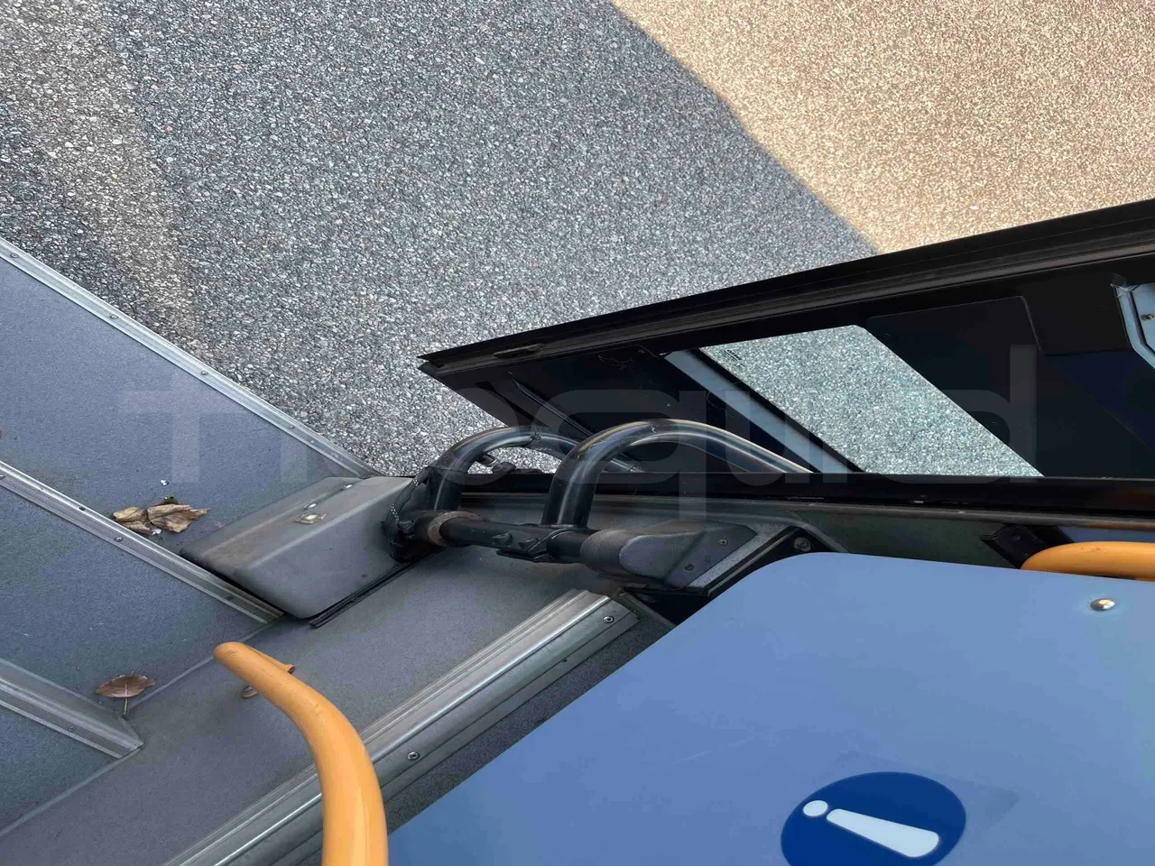 Iveco Crossway - Door Mechanism