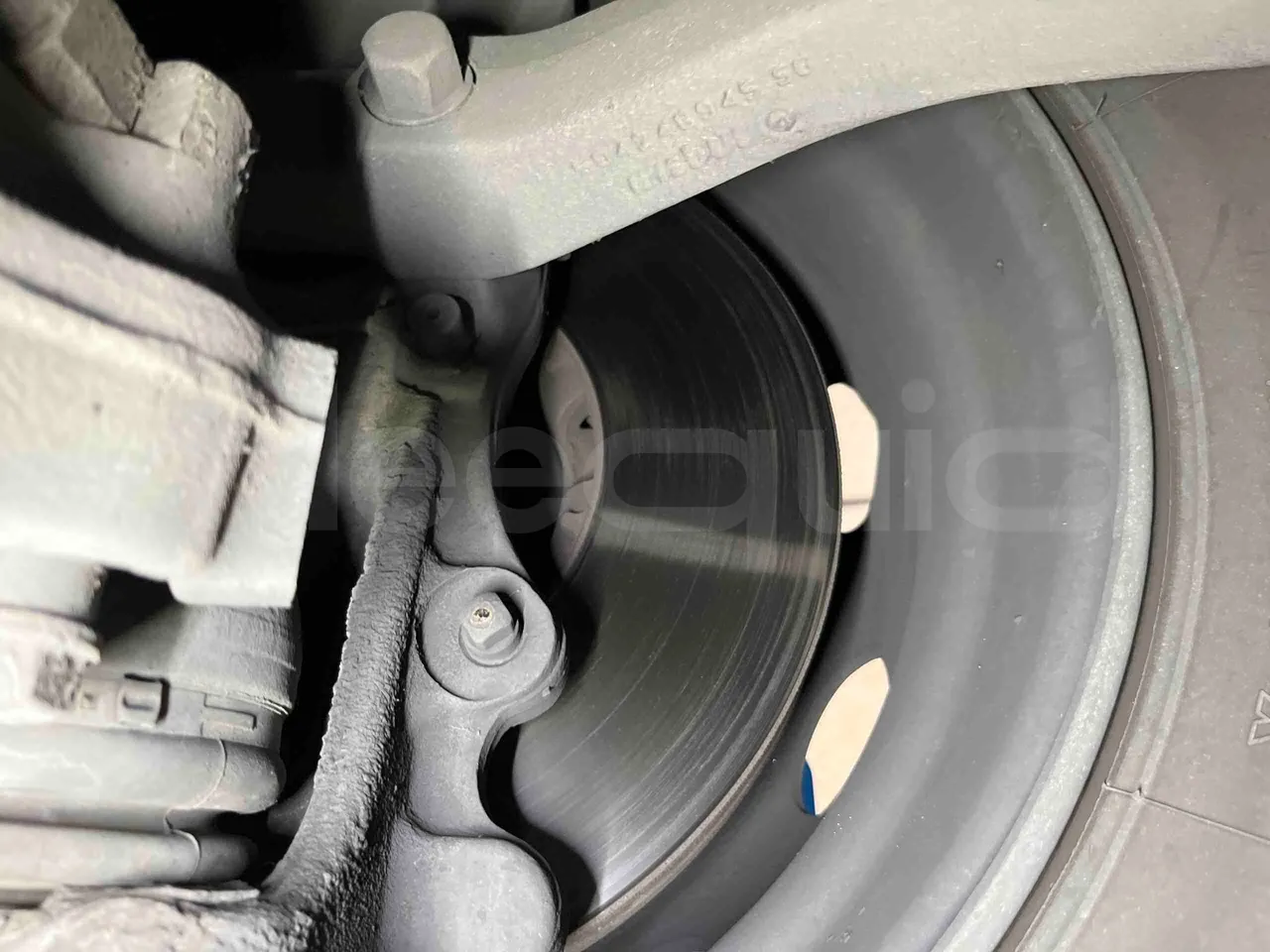 Iveco Crossway - First Axle Discs Right Side