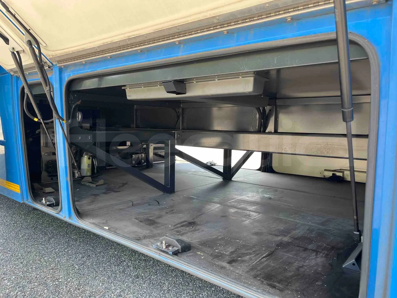 Iveco Crossway - Luggage