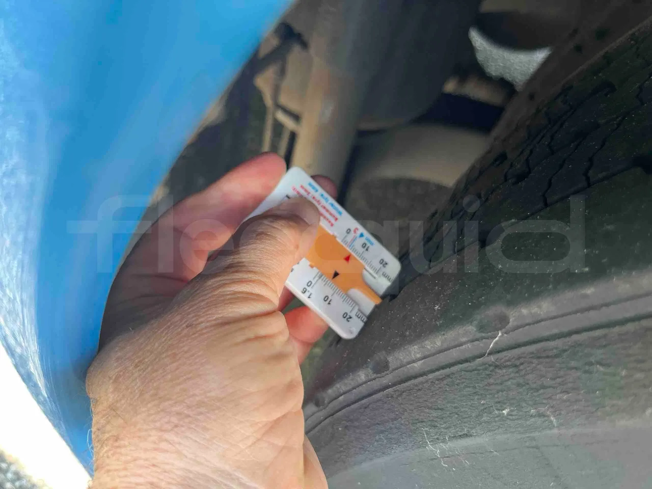 Iveco Crossway - Second Axle Left Side: Tyre Thickness