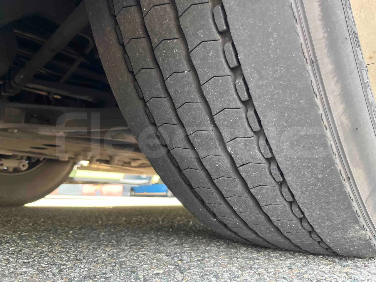 Iveco Crossway - Second Axle Right Side: Tyre Tread