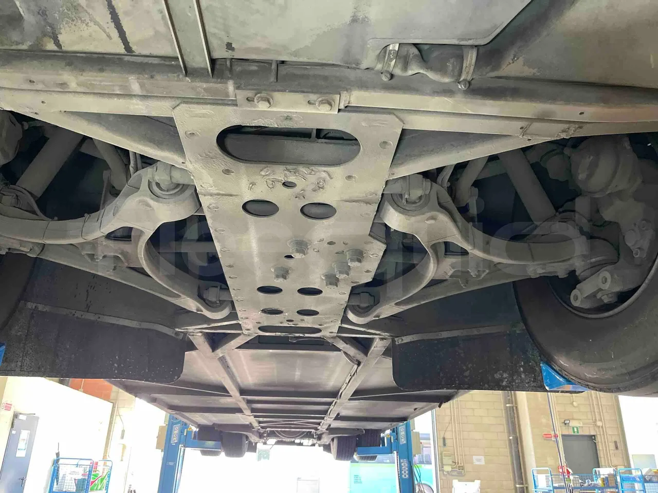 Iveco Crossway - First Axle Central