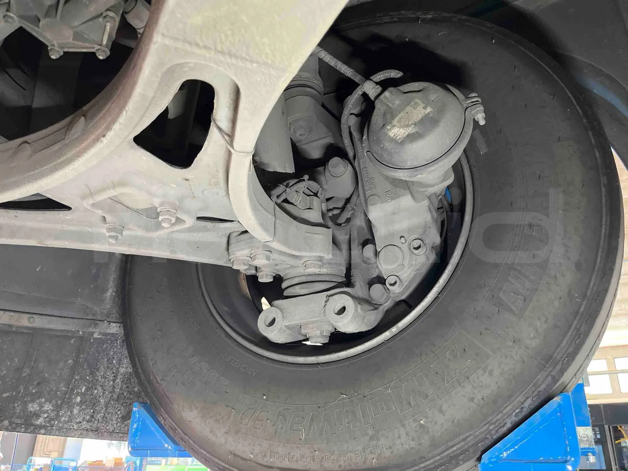 Iveco Crossway - First Axle Left Side