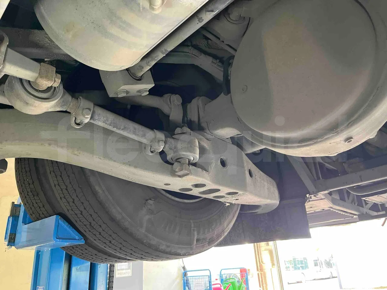 Iveco Crossway - Second Axle Left Side