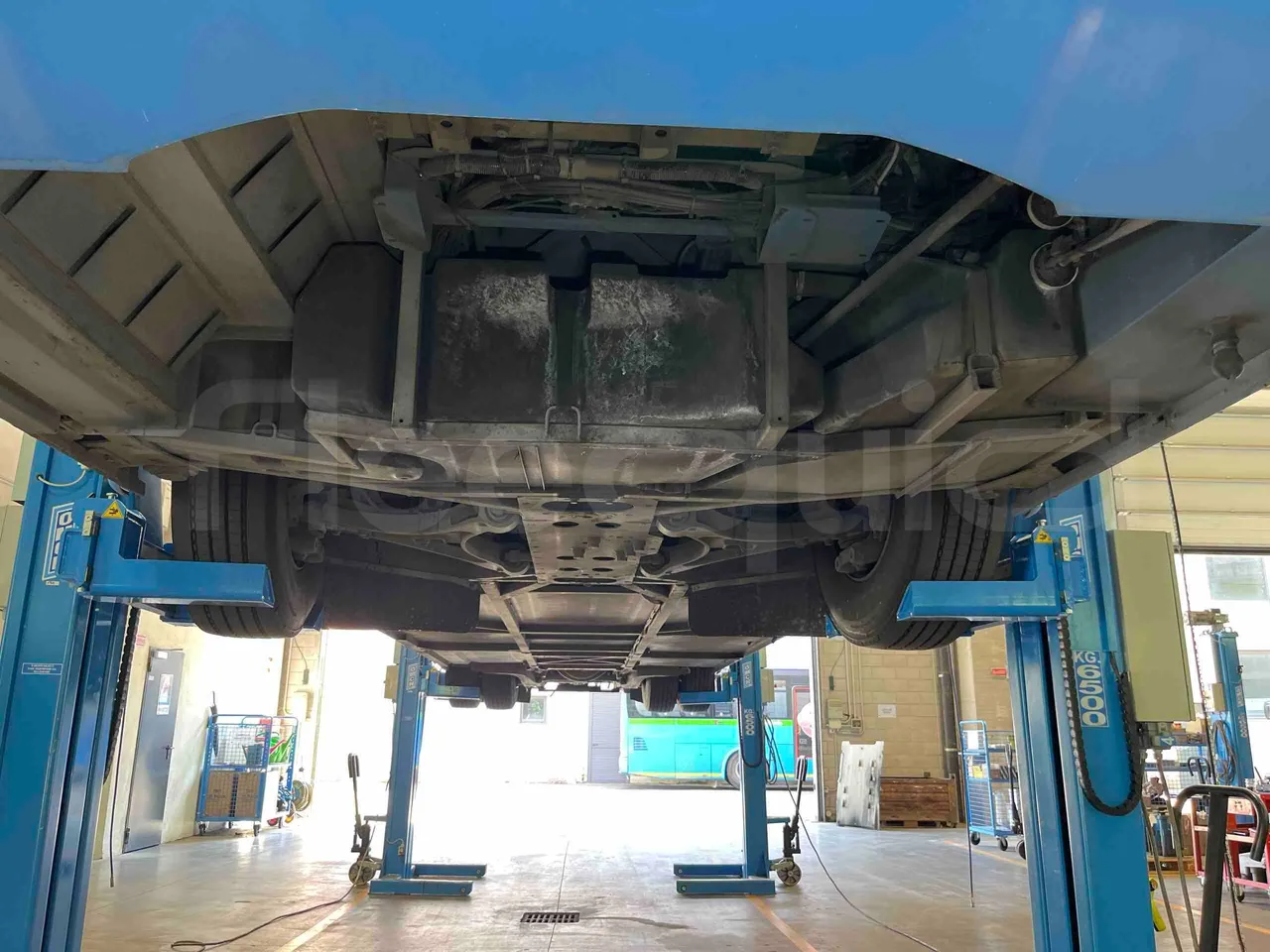 Iveco Crossway - Front Undercarriage