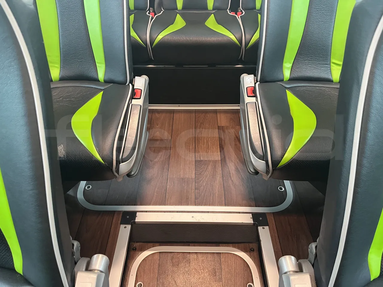 Mercedes-Benz Tourismo - Image