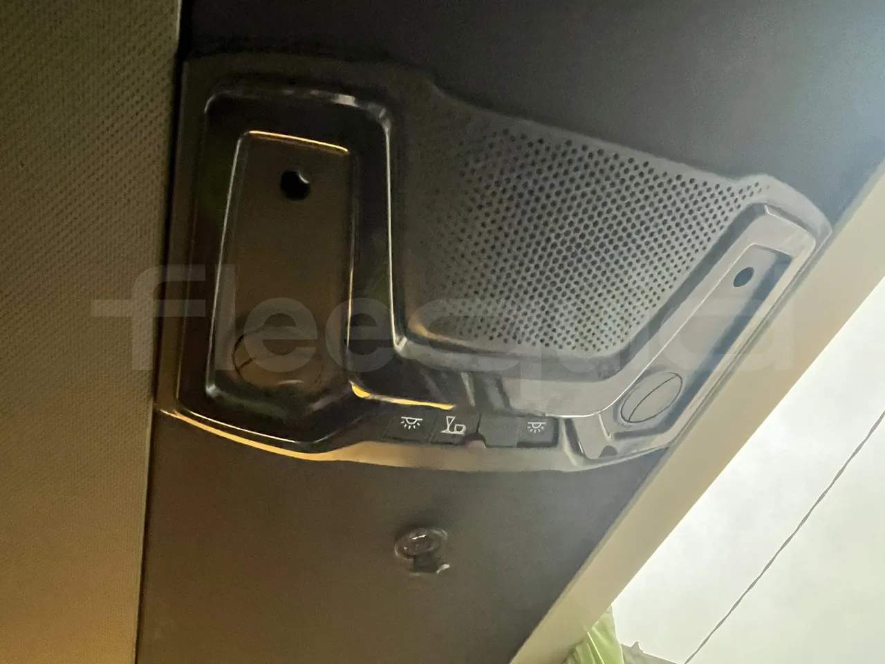 Mercedes-Benz Tourismo - Usb Charging