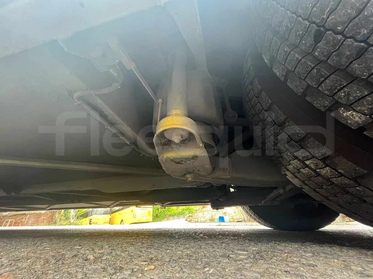 Mercedes-Benz Tourismo - Central Undercarriage