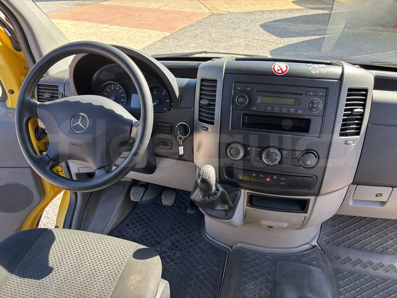 Mercedes-Benz Sprinter - Complete Driver's Dashboard