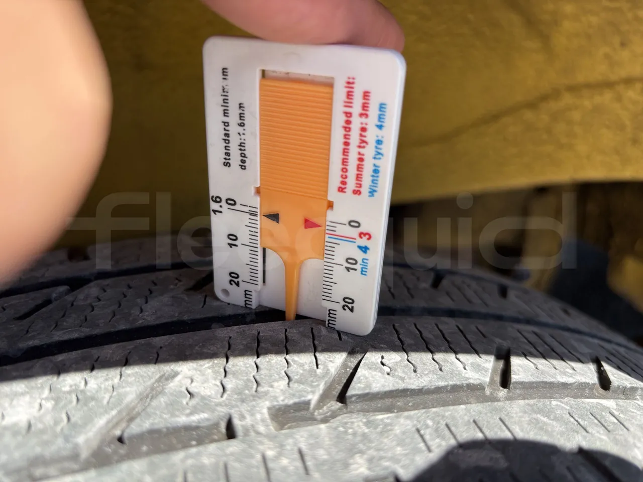 Mercedes-Benz Sprinter - Second Axle Left Side: Tyre Size