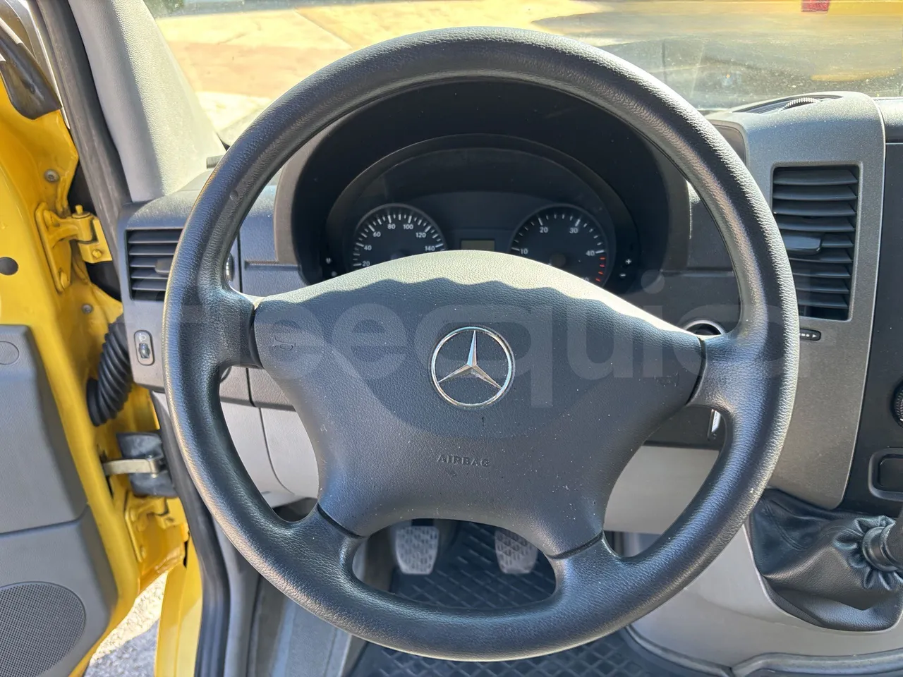 Mercedes-Benz Sprinter - Steering Wheel