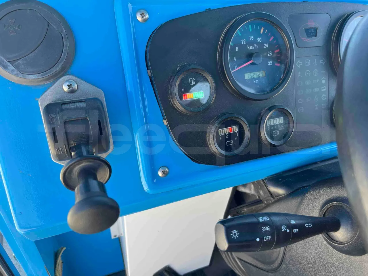 Tianjin Brother Tourist Train YLG 20V3 - radio accessories photo
