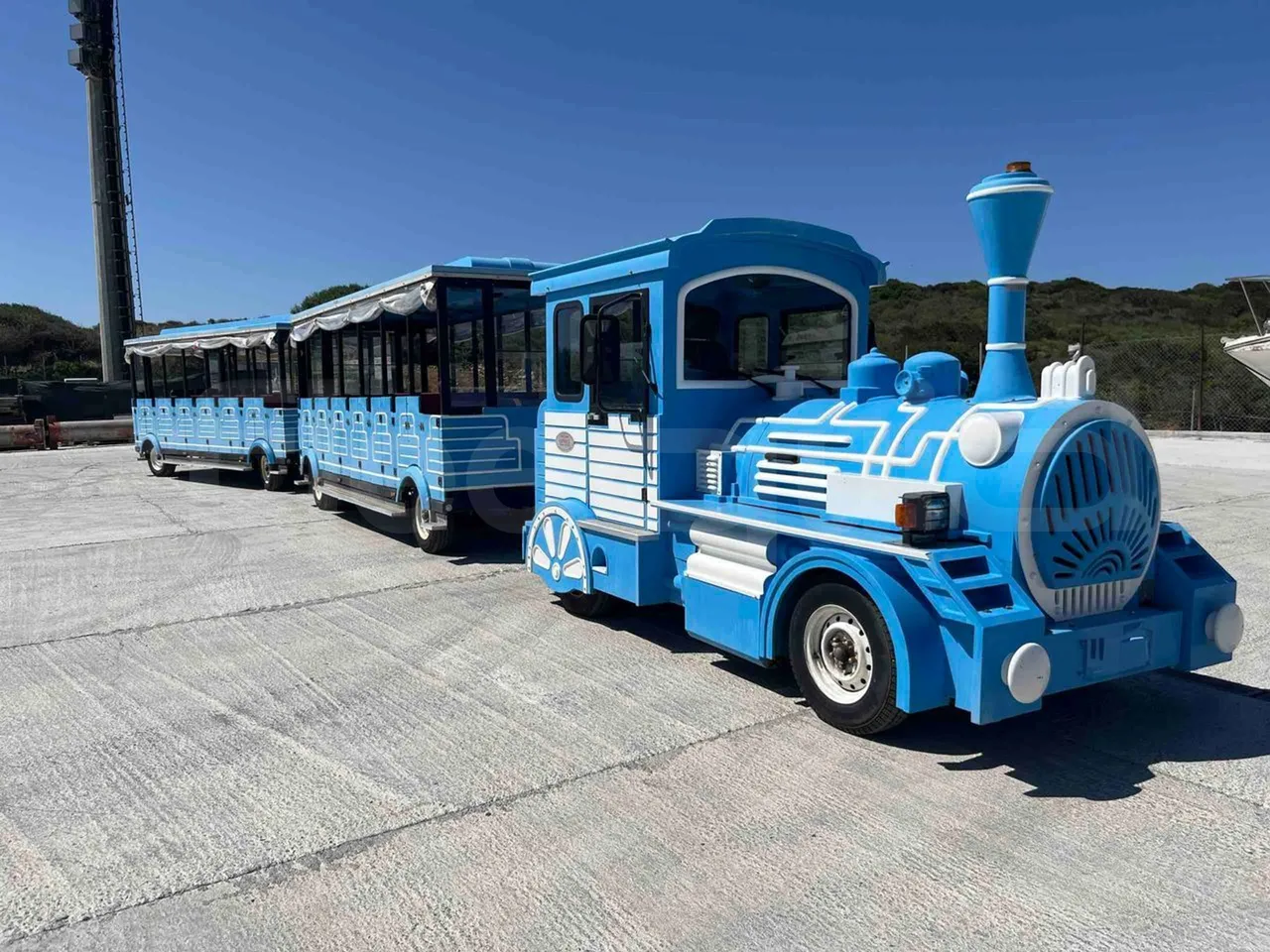 Tianjin Brother Tourist Train YLG 20V3 - Base cover photo