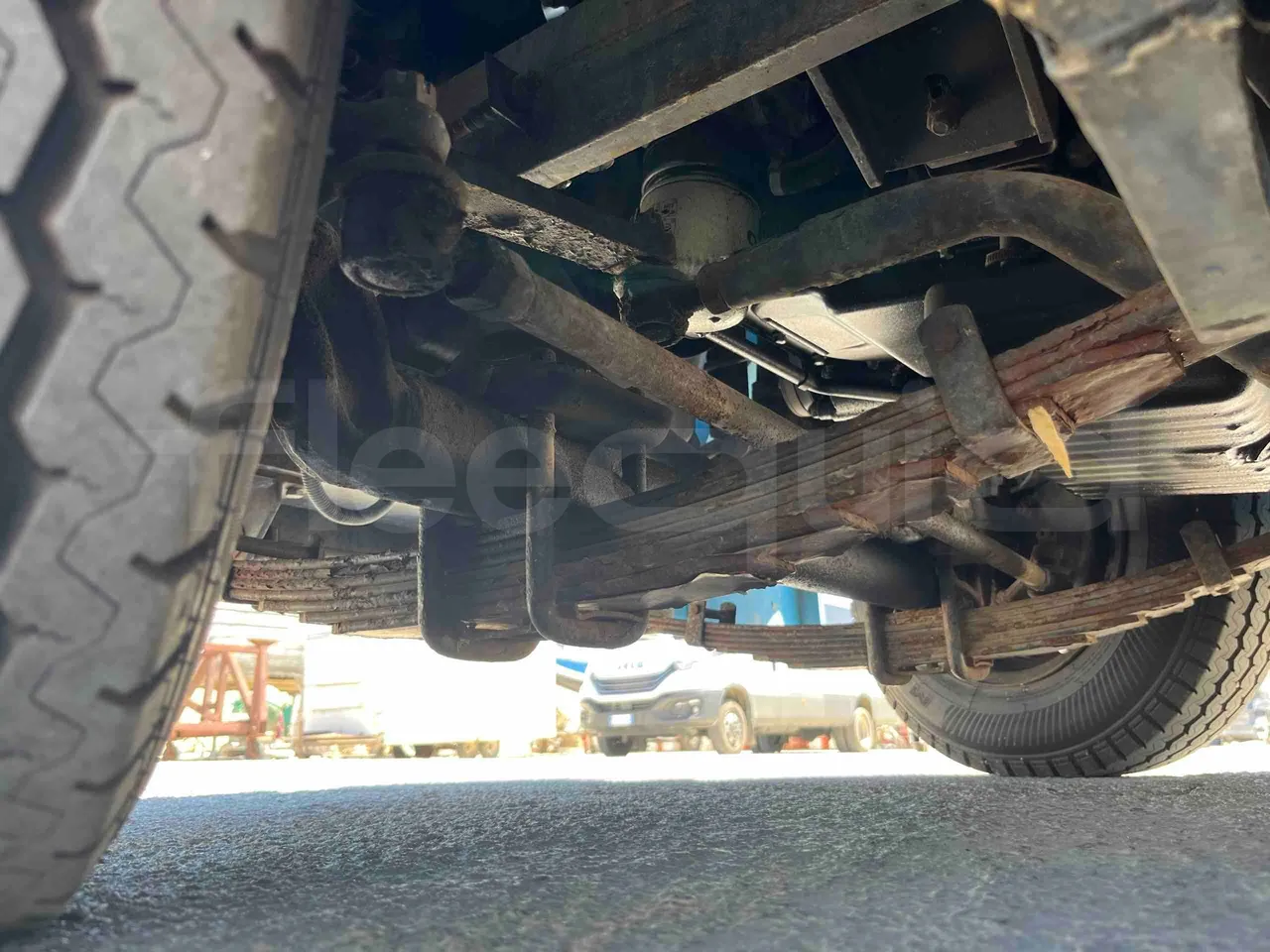 Tianjin Brother Tourist Train YLG 20V3 - front shock absorbers left