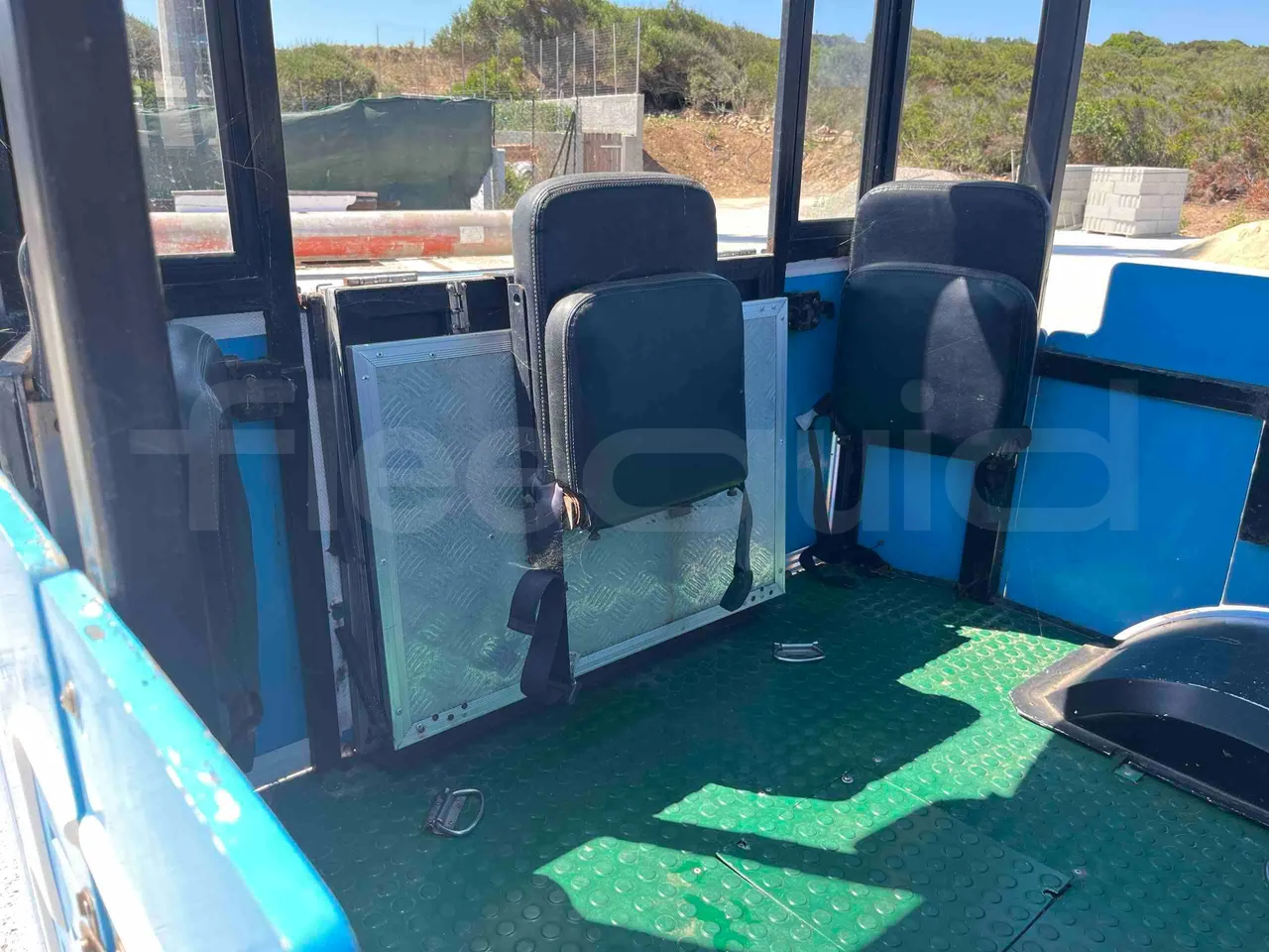 Tianjin Brother Tourist Train YLG 20V3 - roof hatch 2