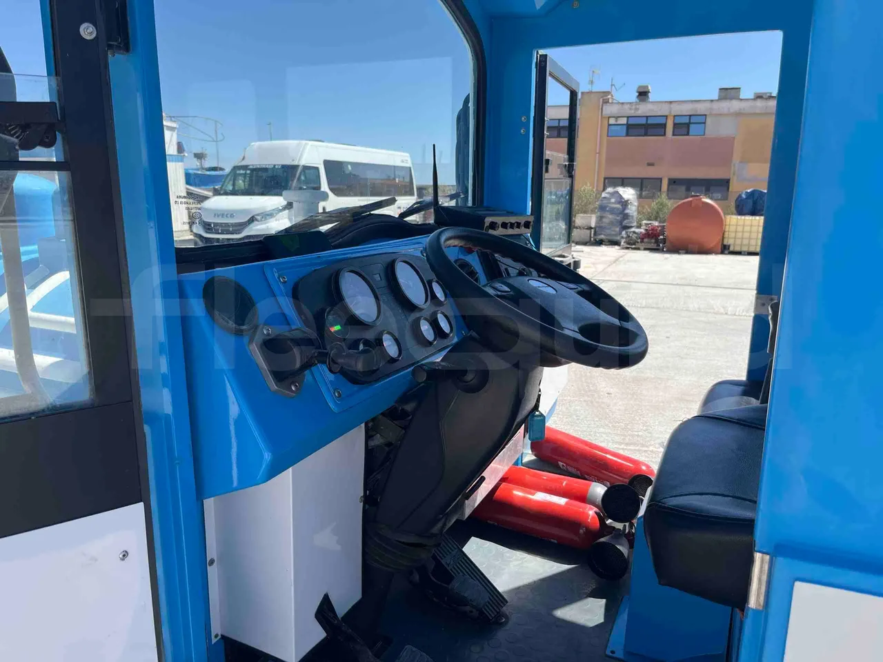 Tianjin Brother Tourist Train YLG 20V3 - seat plate photo