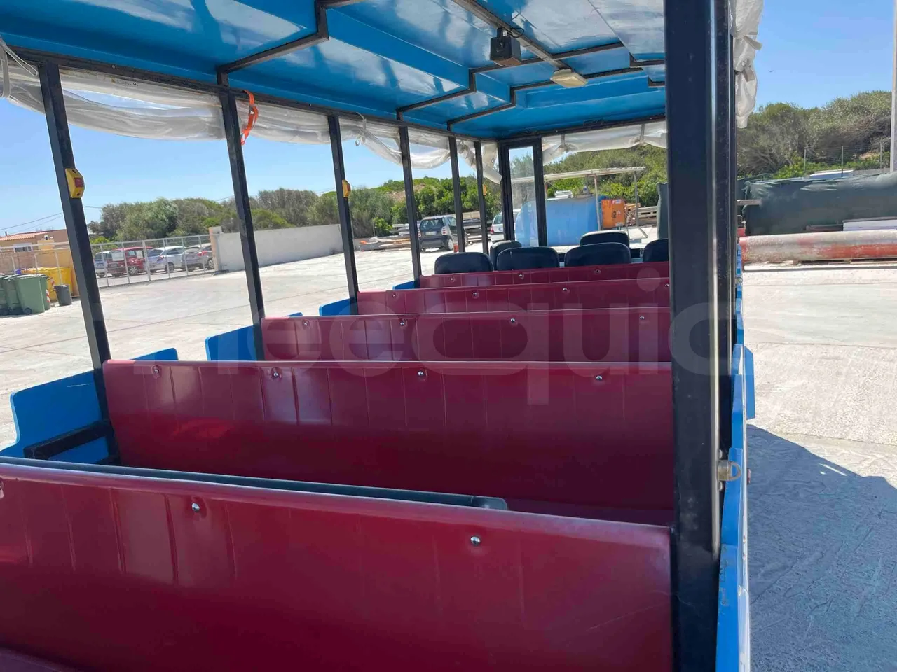 Tianjin Brother Tourist Train YLG 20V3 - table detail photo