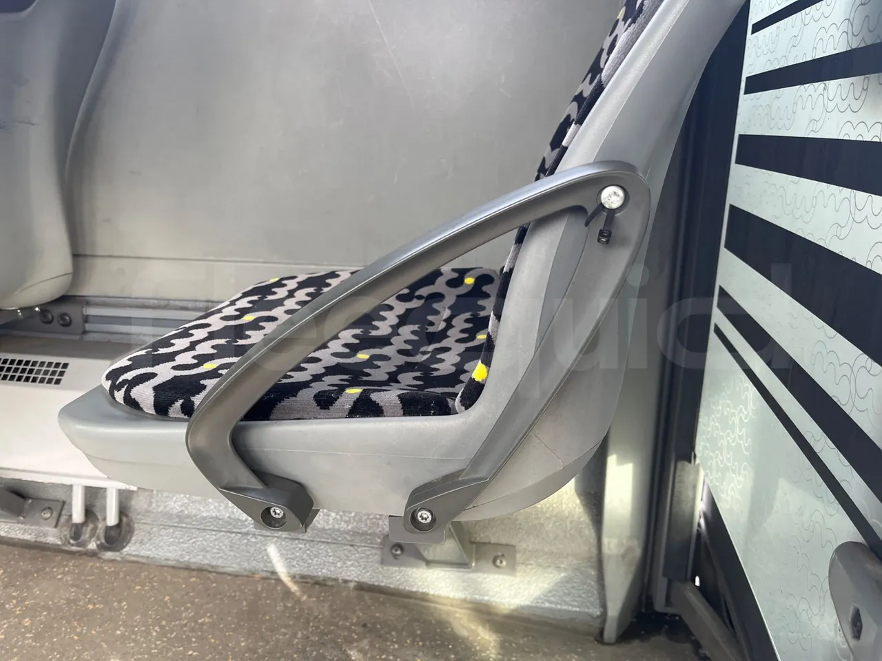 Mercedes-Benz Conecto 628881 - Euro6 - 220kW - 12.134mt - disabled area photo