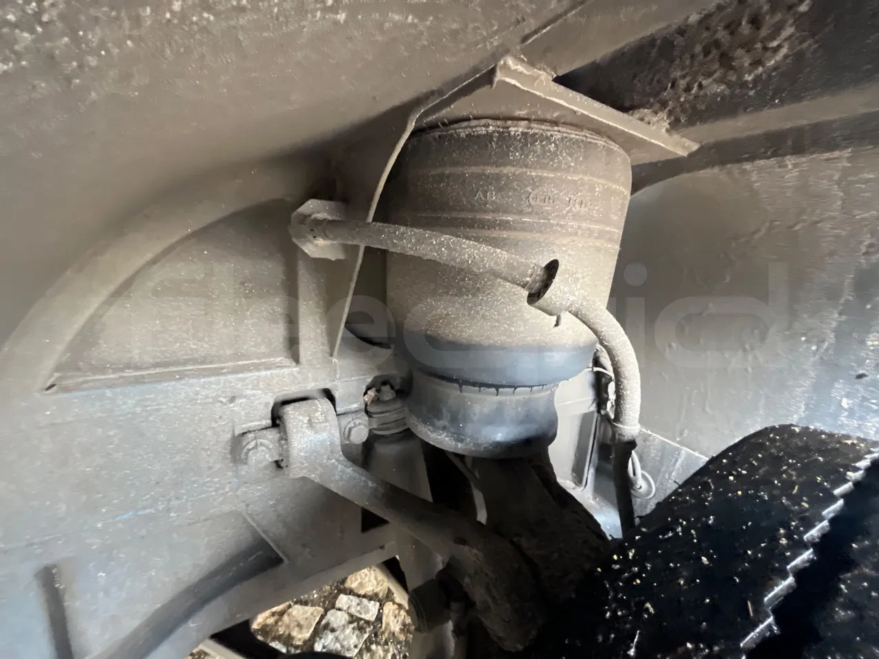 Mercedes-Benz Conecto 628881 - Euro6 - 220kW - 12.134mt - front shock absorbers right