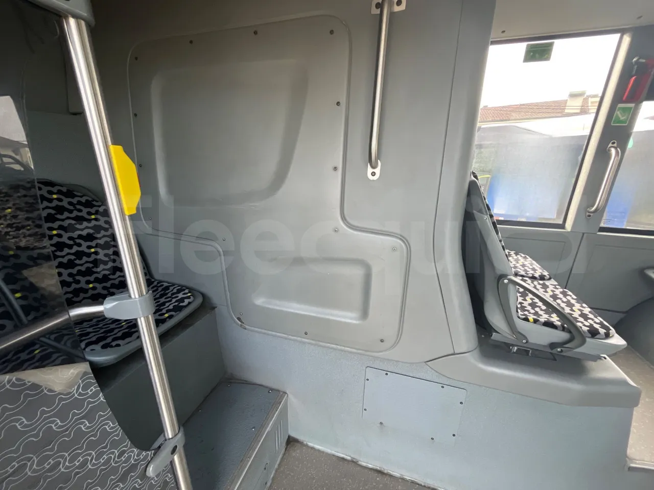 Mercedes-Benz Conecto 628881 - Euro6 - 220kW - 12.134mt - floor hatches photo