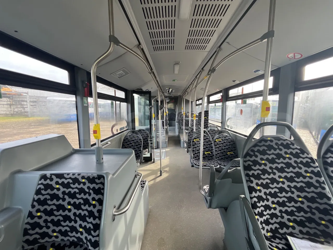 Mercedes-Benz Conecto 628881 - Euro6 - 220kW - 12.134mt - interior reverse seats driver height