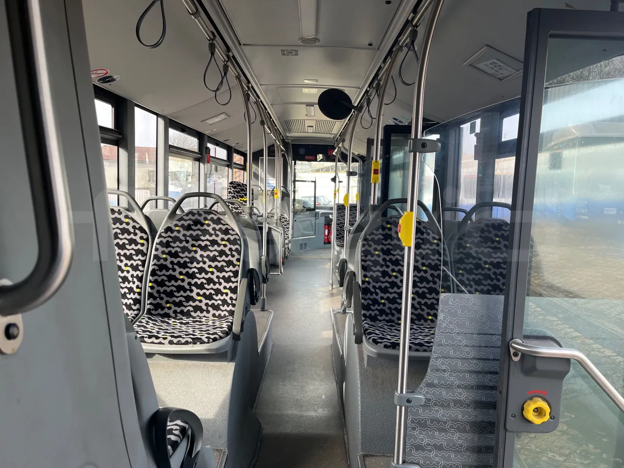 Mercedes-Benz Conecto 628881 - Euro6 - 220kW - 12.134mt - forward view all seats last row height