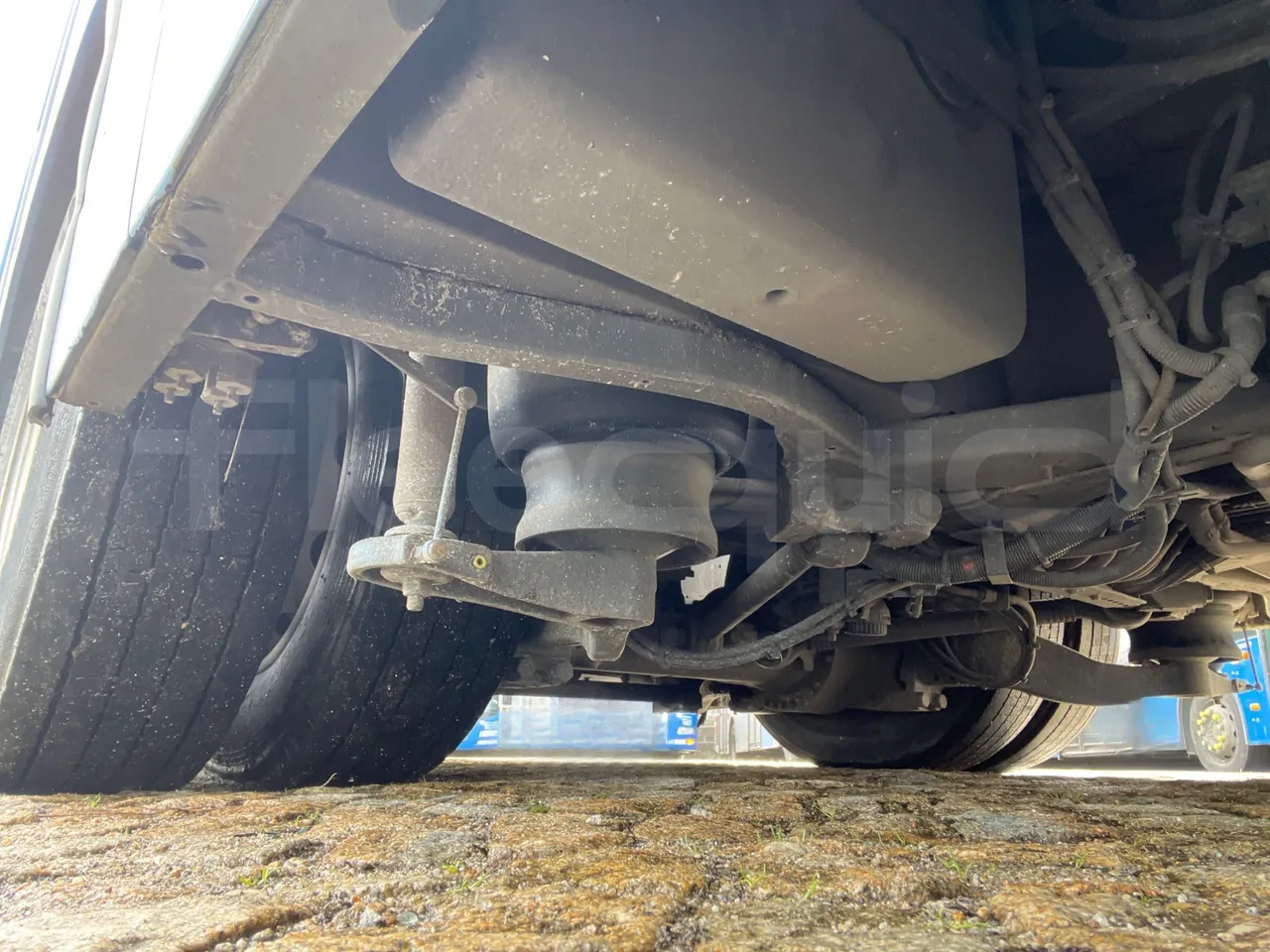 Mercedes-Benz Conecto 628881 - Euro6 - 220kW - 12.134mt - axle 3 air springs 2 right