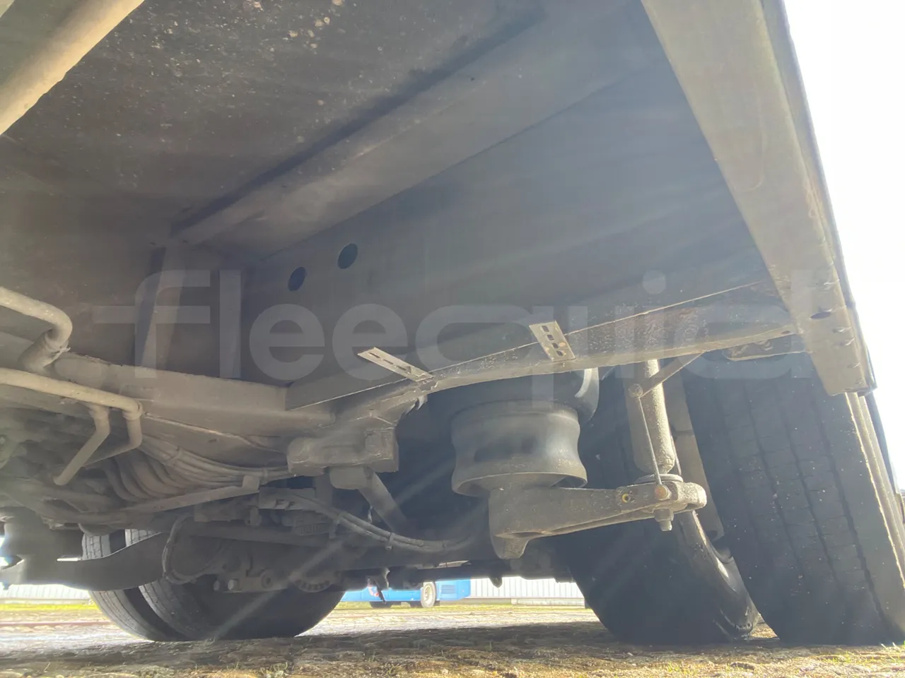 Mercedes-Benz Conecto 628881 - Euro6 - 220kW - 12.134mt - axle 2 shock absorbers 2 left